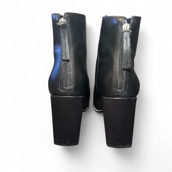 Steve Madden Olga Women’s Size 8 Black Leather Ankle Boots Studded Pointed Toe B - Picture 5 of 7